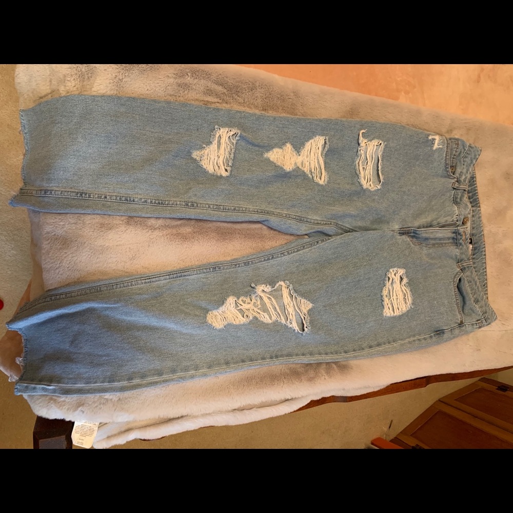 H&M (Divided) Mom Jeans 💘